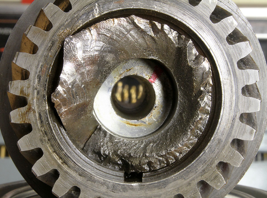 created April 2017 CorvAircraft crankshaft failure due to fracture